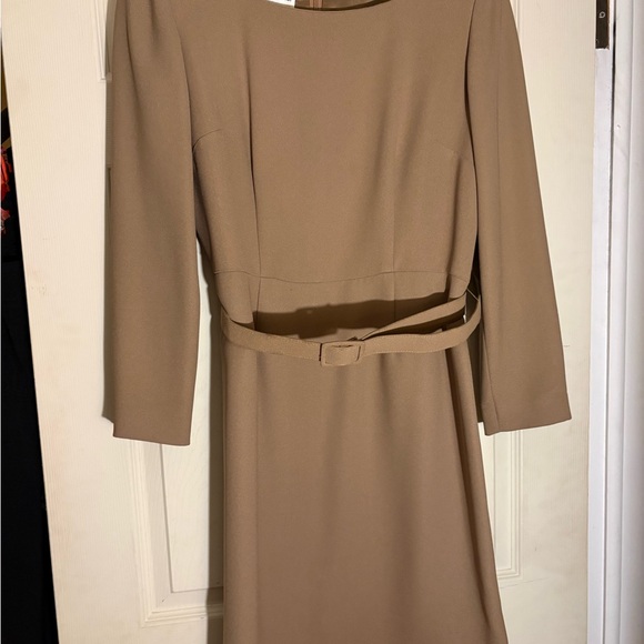 Chic Long Sleeve Tan Dress with Belt - Picture 5 of 5
